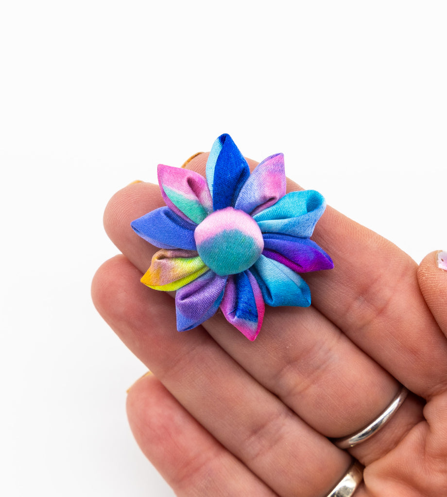 #10 Hand Painted Flower Silk Lapel Pin