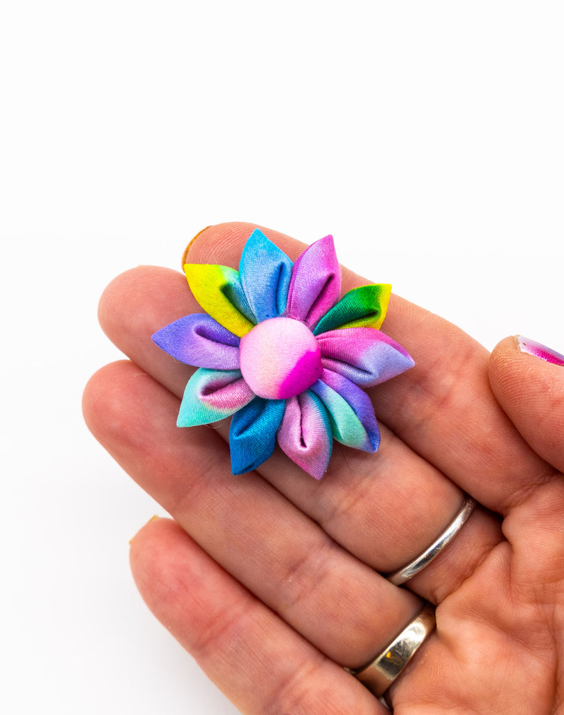 #24 Hand Painted Flower Silk Lapel Pin