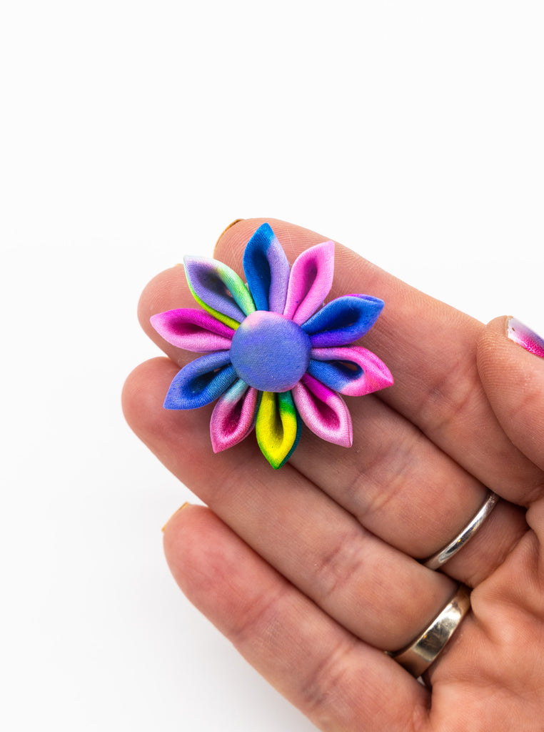 #31 Hand Painted Flower Silk Lapel Pin