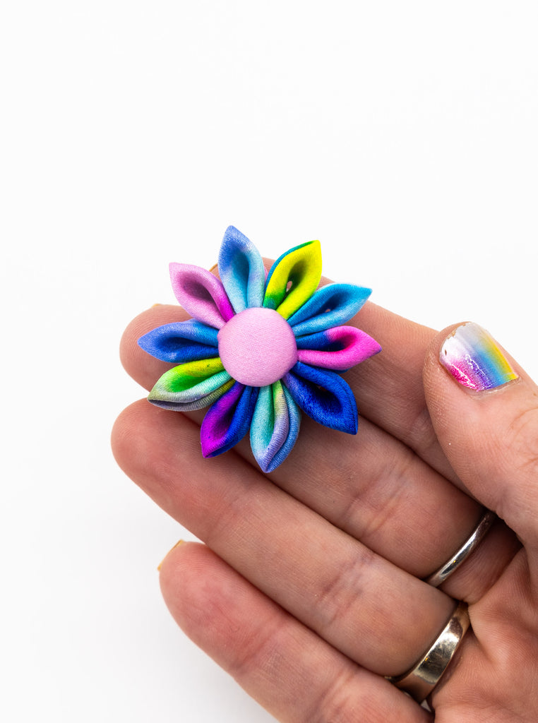 #33 Hand Painted Flower Silk Lapel Pin