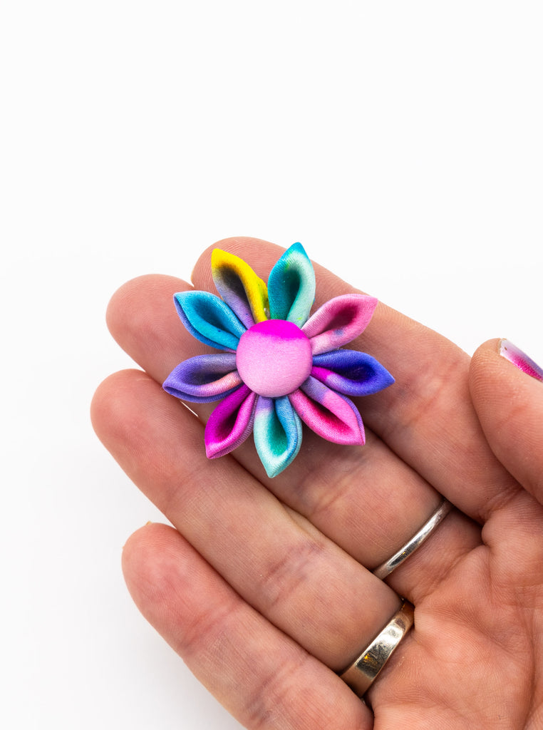 #39 Hand Painted Flower Silk Lapel Pin